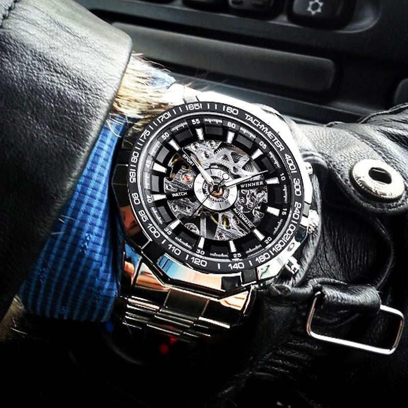 Reloj Winner automatico en la muñeca - estilo elegante
